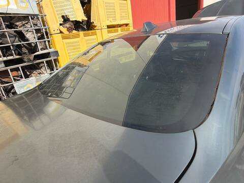 Foto 2ª: Luna Trasera Bmw Serie 5 518 BERLINA (2008)