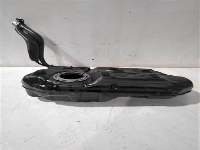 Foto 3ª: Deposito de Combustible Alfa Romeo Giulietta 1.6 JTDM 940FXD1A) 105CV [940 A3.000] (2010)