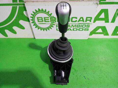 Foto 2ª: Palanca de Cambio Ford Fiesta AMBIENTE 68CV (2001)