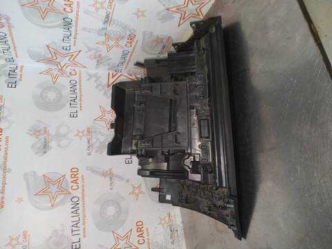 Foto 4ª: Guantera Volkswagen Polo ADVANCE 95CV 70KW [DKL] (2020)