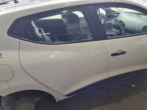 Puerta Trasera Derecha Renault Clio AUTHENTIQUE 75CV 55KW