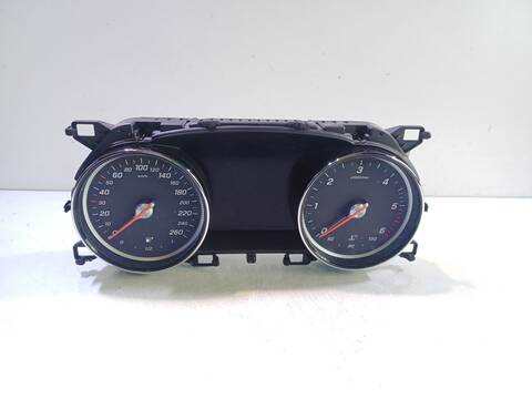 Cuadro de Instrumentos Mercedes Clase E 180 E 220 D 213.004) 194CV 143KW