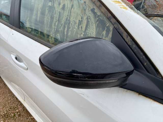 Foto 3ª: Retrovisor Derecho Peugeot 208 1.5 HDI 102cv [YHY] (2022)