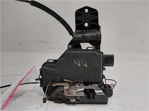 Foto 1ª: Cerradura Puerta Delantera Derecha Volkswagen Passat 1.9 TDI BERLINA 130CV 96KW [AVF] (2002)