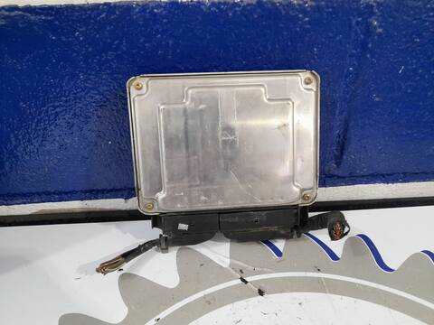 Foto 2ª: Centralita Motor ECU Seat Leon 1.9 TDI 90CV 66KW [AGR] (2000)