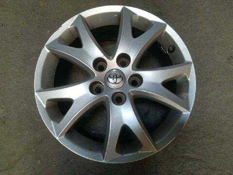 Foto 3ª: Juego LLantas Toyota Corolla 2.2 D-4D LUNA 136CV 100KW [2AD] (2008)