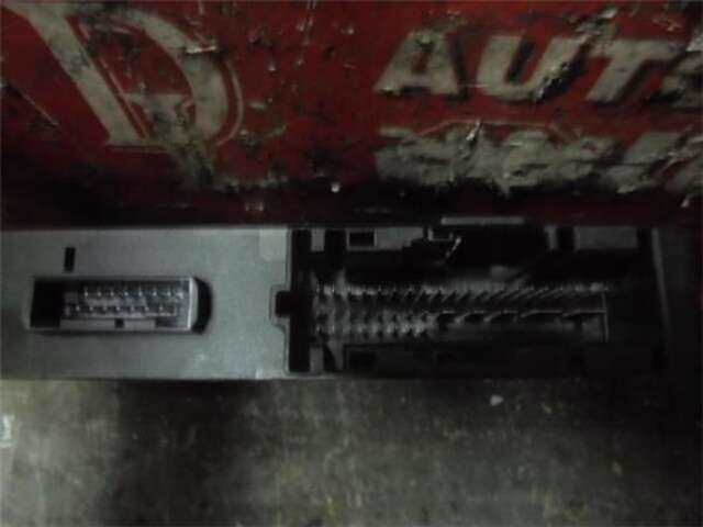 Foto 3ª: Modulo Confort BCM Bmw Serie 1 114 2.0 118D [2.0 LTR. - 105 KW TURBODIESEL CAT] [N47 D20 C]