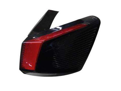 Foto 2ª: Piloto Trasero Derecho Peugeot 3008 1.2 THP/ PURETECH 130 MRHNSM MRHNSU MRHNSJ MRHNYW ... (2016)