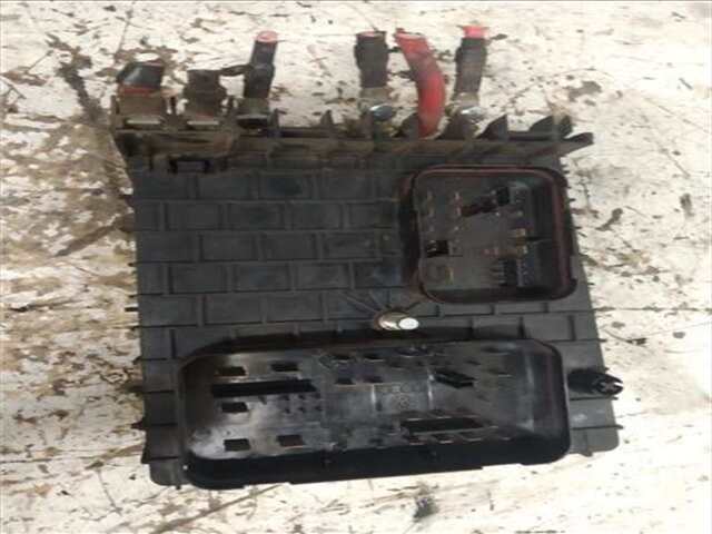Foto 2ª: Caja Reles Fusibles Audi A3 2.0 FSI AMBIENTE [2.0 LTR. - 110 KW 16V FSI]