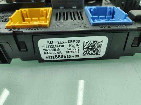 Foto 2ª: Caja Reles Fusibles Citroen C3 FEEL AIRCROSS 110CV 81KW [YH01] (2023)