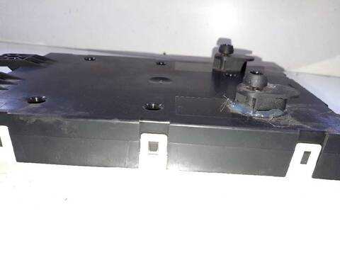 Foto 3ª: Caja Reles Fusibles Mercedes Vito 88CV 65KW (2014)