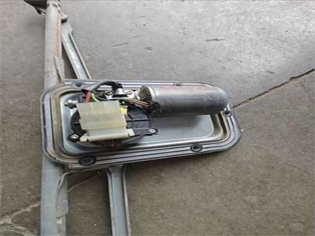 Foto 2ª: Motor Limpia Delantero Nissan Atleon 5570 [IBSE4+185E4]