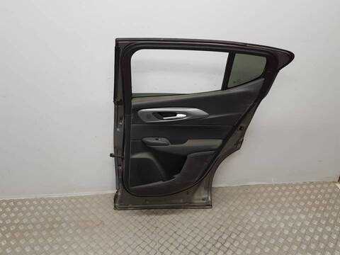 Foto 2ª: Puerta Trasera Derecha Alfa Romeo Tonale SPRINT