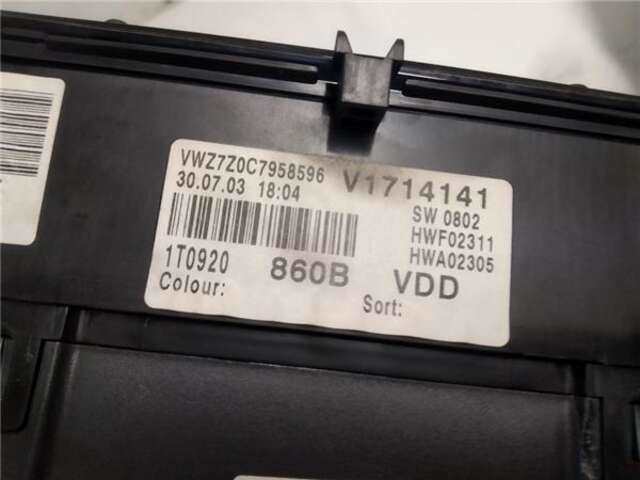 Foto 3ª: Cuadro de Instrumentos Volkswagen Touran 1.6 ADVANCE [1.6 LTR. - 85 KW 16V FSI] [BAG]