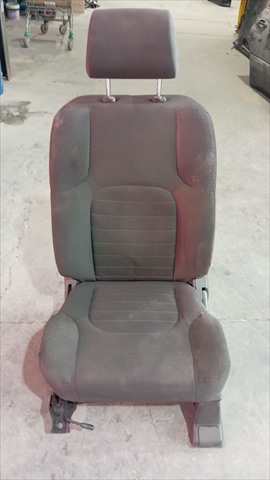 Asiento Delantero Derecho Nissan Navara 2.5 D D40 4P