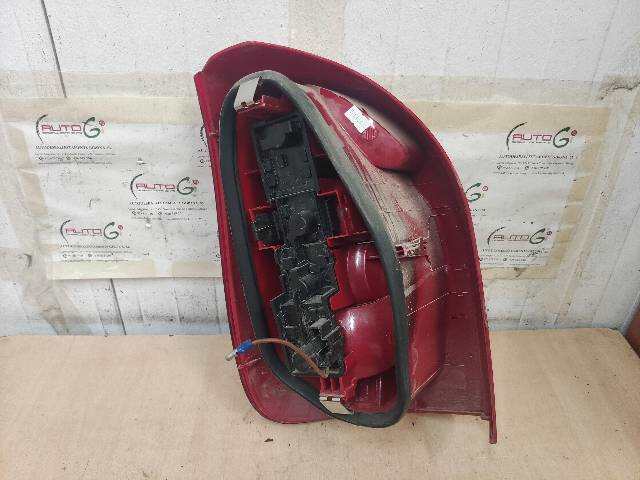 Foto 3ª: Piloto Trasero Derecho Citroen Xsara 1.6 G [NFV] (2005)