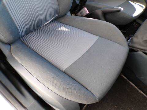 Foto 2ª: Asiento Delantero Derecho Ford Fiesta SNJB (2010)