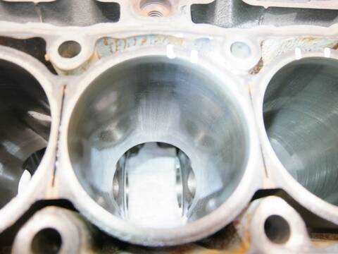 Foto 3ª: Bloque Motor Ford Fiesta 80 CV 59KW [P4JB] (2014)
