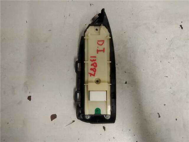 Foto 2ª: Botonera Elevalunas Toyota Prius 1.8 HYBRID [2ZR-FXE]