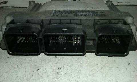 Foto 3ª: Centralita Motor ECU Peugeot 307 XR CLIM PLUS 109CV 80KW [9HY] (2004)