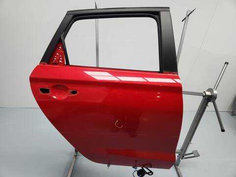 Puerta Trasera Derecha Hyundai i30 KLASS LR 119CV 88KW