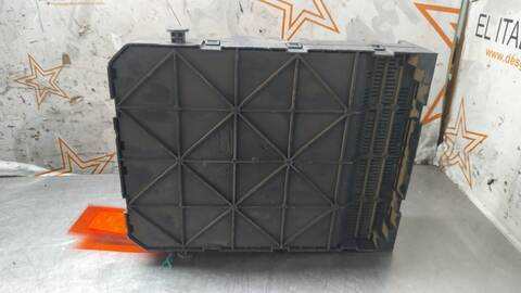 Foto 3ª: Caja Reles Fusibles Peugeot 207 CONFORT 90CV 66KW [9HX] (2008)