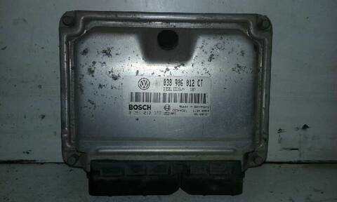 Centralita Motor ECU Volkswagen Polo 1.9 DIESEL BERLINA 64CV 47KW