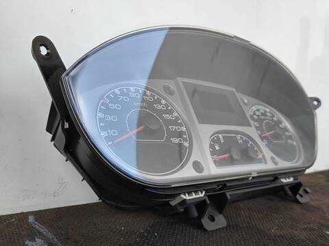 Foto 2ª: Cuadro de Instrumentos Iveco Daily FURGON TA 35S... BATALLA 3000 126CV (2006)