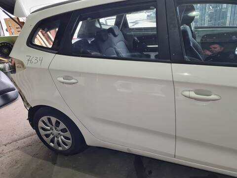 Puerta Trasera Derecha Kia Carens BASIC 135CV 99KW