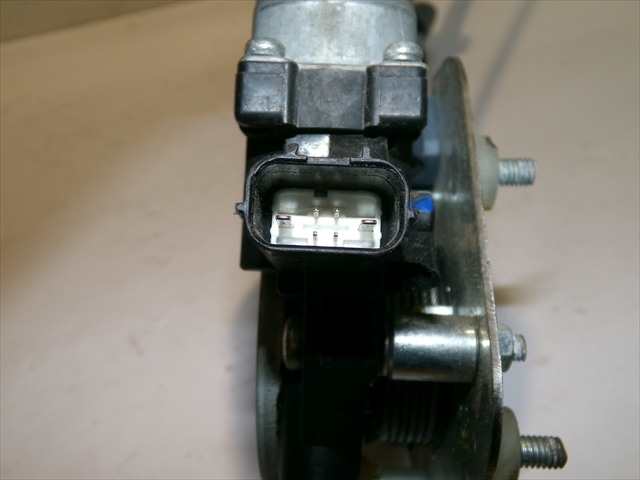 Foto 4ª: Elevalunas Eléctrico Delantero Derecho Honda Crv 2.2 CTDI 2006-2009 [N22A2] (2007)