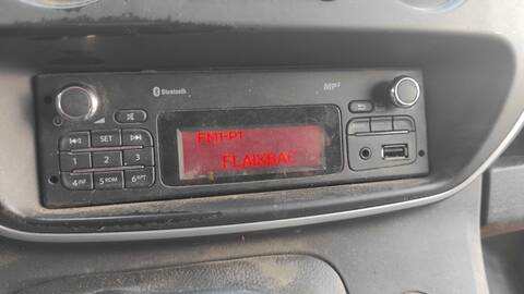 Sistema Audio Radio CD Renault Kangoo K9K608