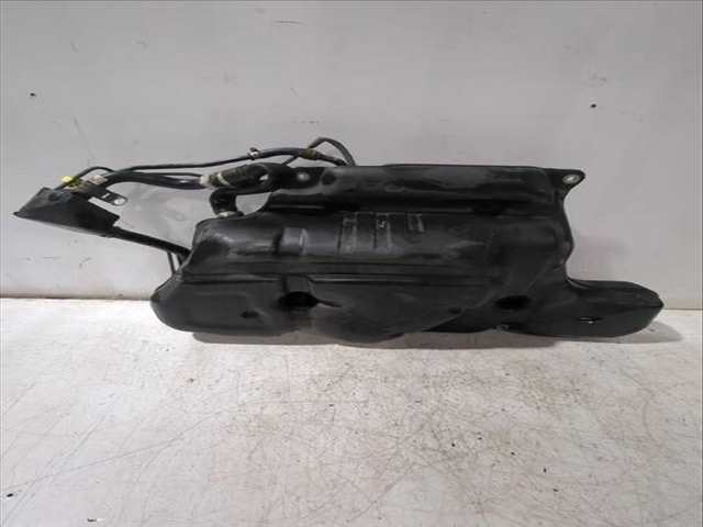 Foto 1ª: Deposito de Combustible Toyota Auris 1.6 ZRE151_) 124CV [1ZR-FE] (2006)