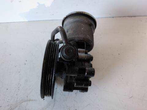 Foto 2ª: Bomba de Direccion Toyota Yaris 1SZFE (2002)