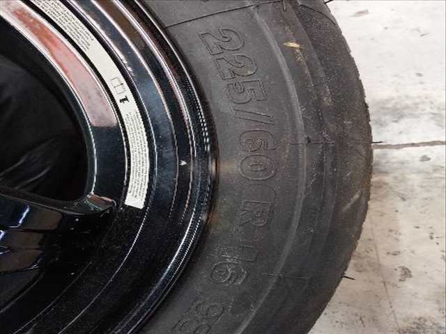 Foto 4ª: Rueda Mercedes Clase C 200 1.8 G [G 271940] (2002)