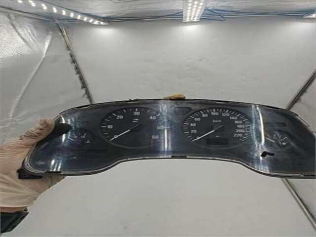 Foto 1ª: Cuadro de Instrumentos Opel Astra 1.7 CLUB [1.7 LTR. - 55 KW 16V DTI CAT (Y 17 DT - LR6)] [Y 17 DT / LR6]
