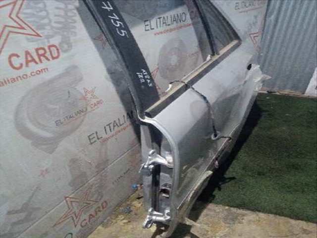 Foto 4ª: Puerta Trasera Izquierda Mercedes Clase ML 300 3.0 CDI W164) 224CV 165KW AUT. OM642 [OM642940] (2008)