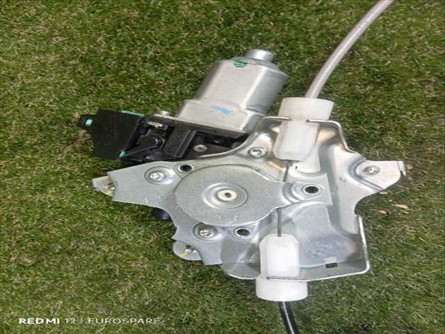 Foto 3ª: Elevalunas Eléctrico Delantero Izquierdo Nissan Navara 2.3 TD D23 [YS23] (2018)