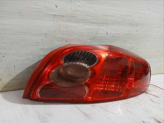 Foto 2ª: Piloto Trasero Derecho Toyota Auris 1.33 DUAL-VVTI NRE150_) 101CV [1NR-FE] (2006)