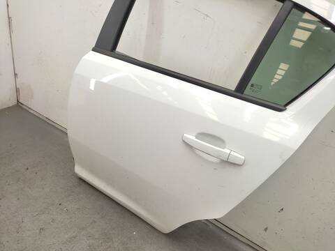 Foto 3ª: Puerta Trasera Izquierda Opel Corsa 1.3 CDTI L08 L68) 95CV 70KW [A13DTR] (2011)