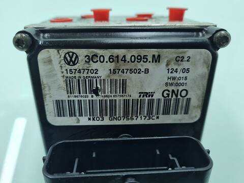 Foto 3ª: Abs Volkswagen Passat SPORTLINE BERLINA 140CV 103KW [BKP] (2005)