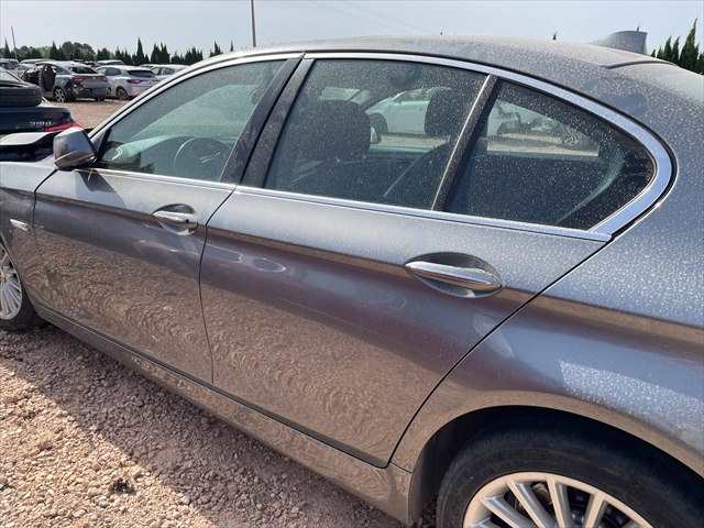 Foto 2ª: Puerta Trasera Izquierda Bmw Serie 5 530 3.0 D 244cv [N57D30A] (2010)