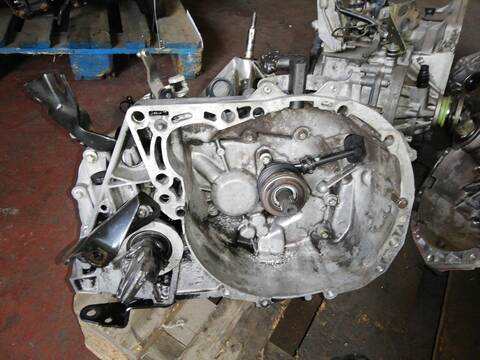 Foto 1ª: Caja Cambios Nissan Almera K9K722 (2005)