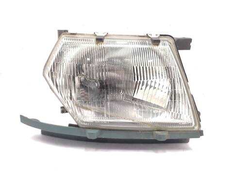Faro Derecho Nissan Patrol 3.0 DTI 158CV 116KW