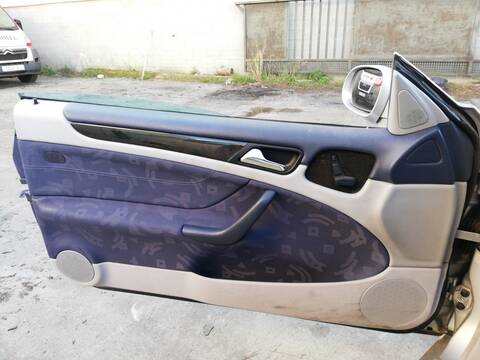 Foto 1ª: Tapizados Cartoneras Mercedes Clase CLK 200 2.0 G 163CV 120KW BM 208) COUPE 111956 (2001)