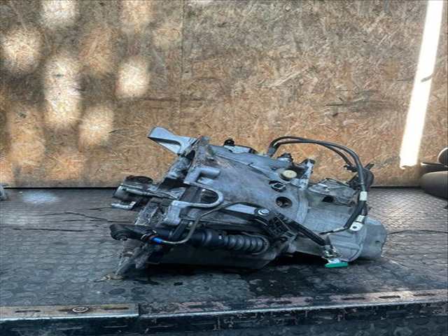 Foto 3ª: Caja Cambios Peugeot 307 XN 1 16V CAT NFU - TU5JP4) 109CV (2001)