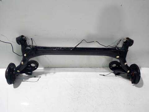Foto 3ª: Puente Trasero Volkswagen Polo ADVANCE BLUEMOTION 90CV 66KW [CUSB] (2014)