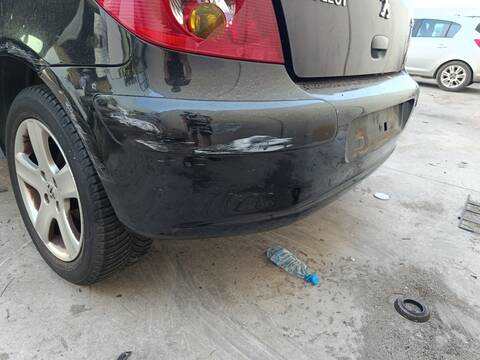 Foto 3ª: Paragolpes Trasero Peugeot 307 NFU (2001)
