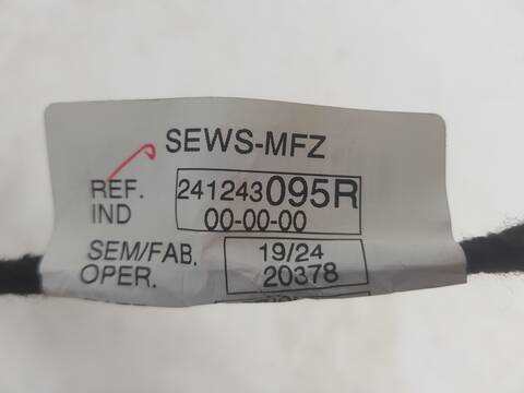 Foto 3ª: Puerta Delantera Derecha Renault Clio SIN DEFINIR