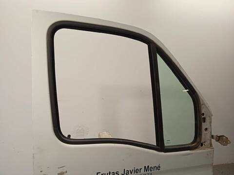 Foto 3ª: Puerta Delantera Derecha Iveco Daily CAJA CERRADA TECHO ALTO 35S... BATALLA 3300 136CV 100KW [F1AE0481] (2007)