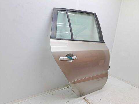 Foto 3ª: Puerta Trasera Derecha Renault Koleos BOSE EDITION 150CV 110KW [M9RX8] (2013)